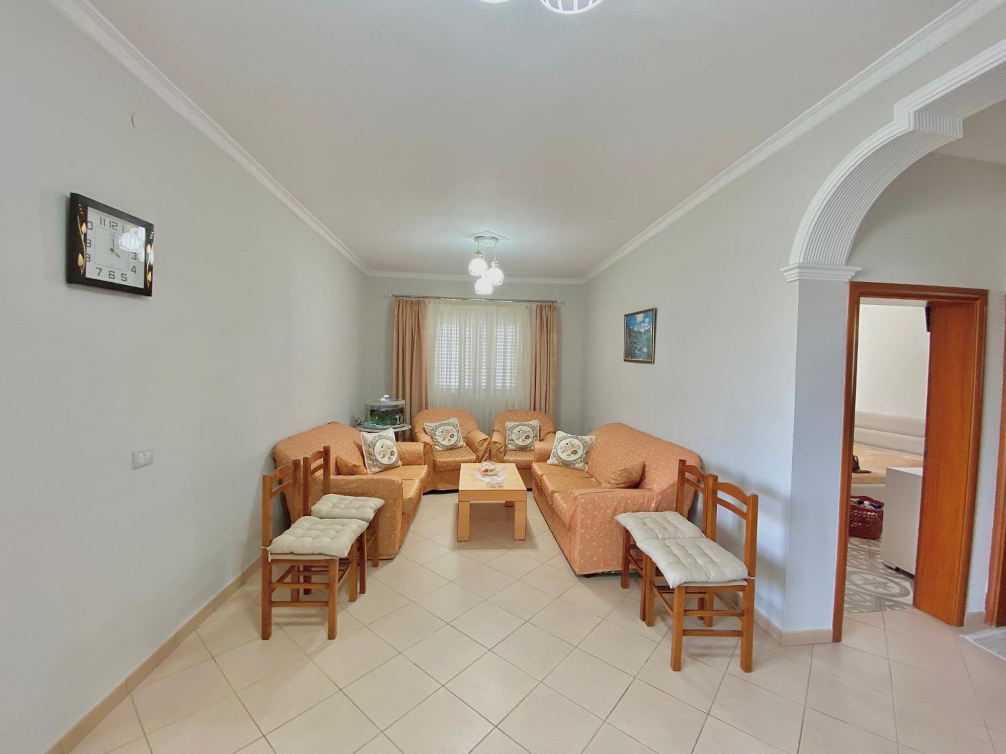Floor 1 Apartamento *