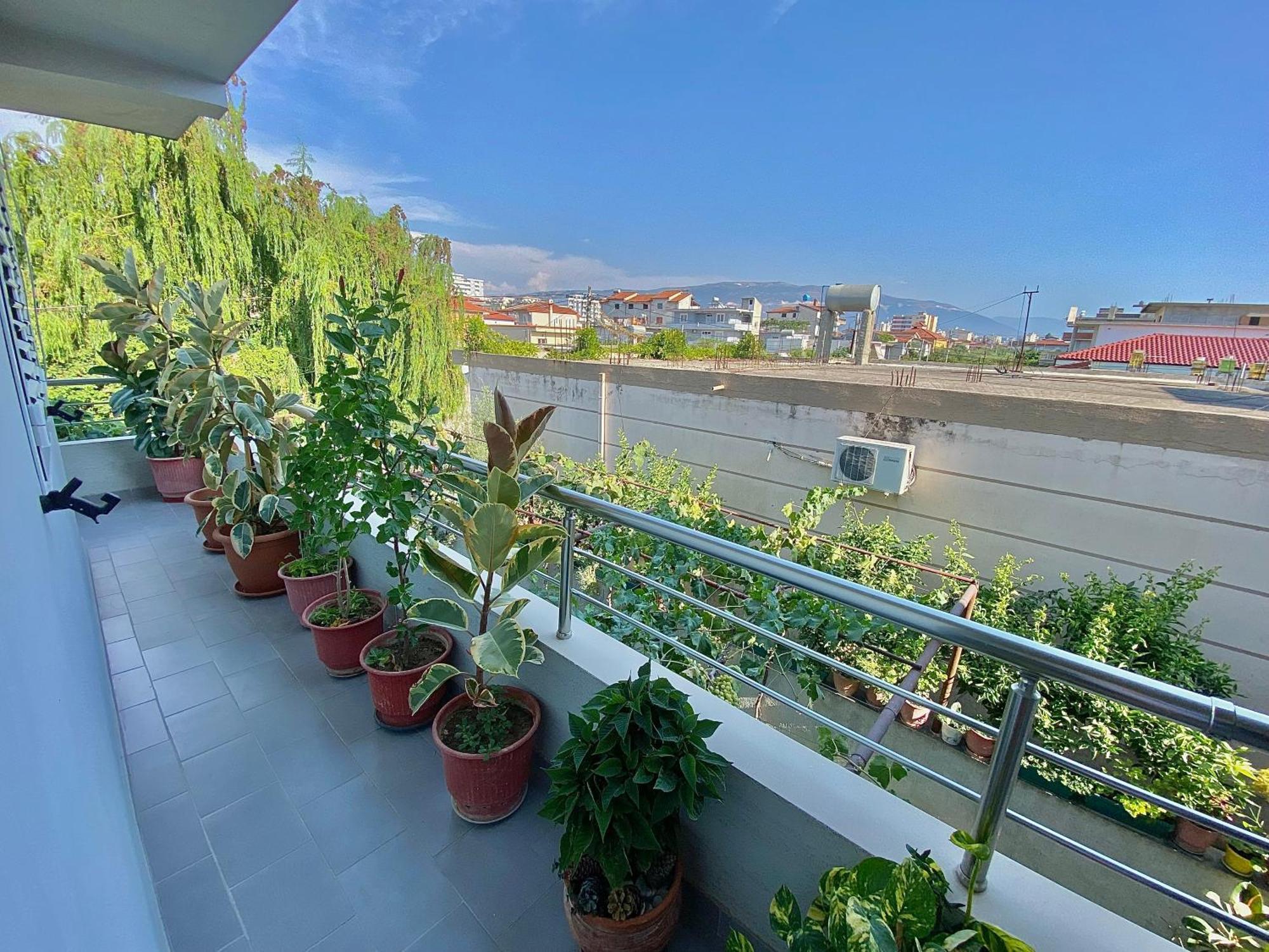 Floor 1 Apartamento *