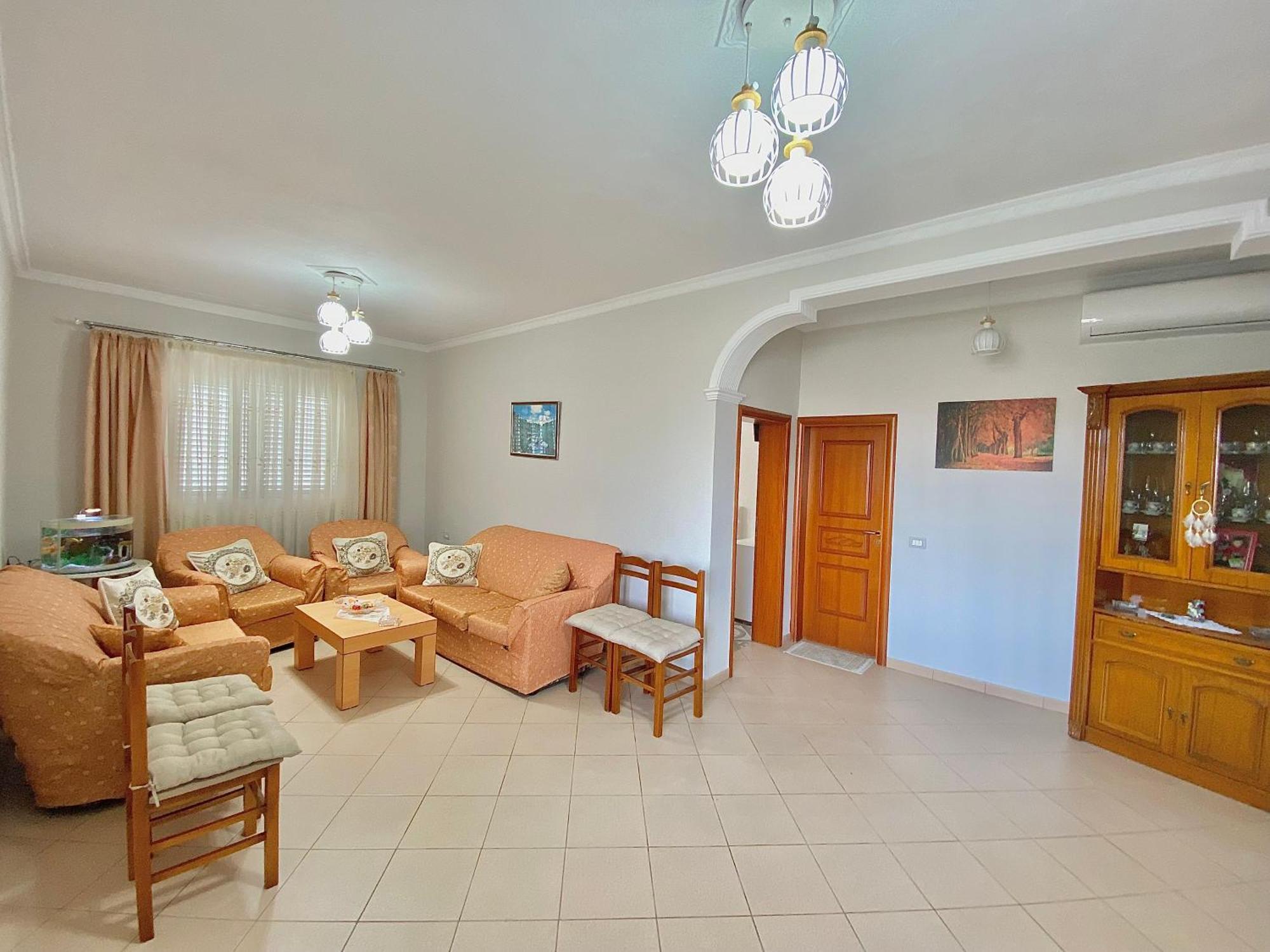 Floor 1 Appartement *