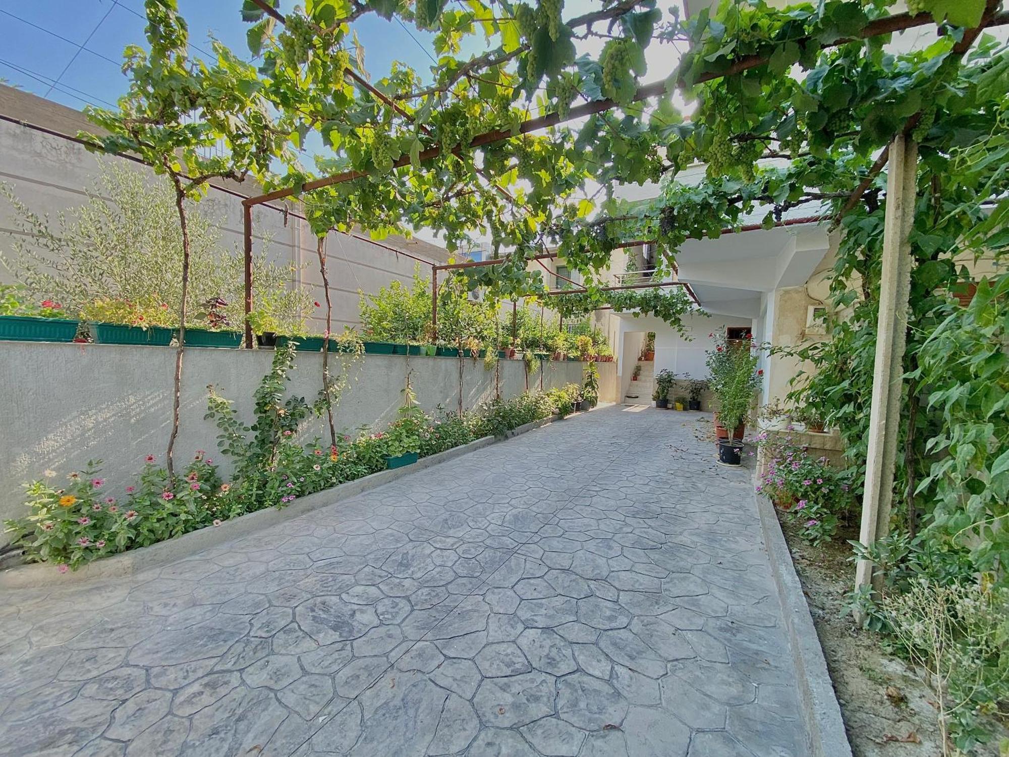 Floor 1 * Vlorë